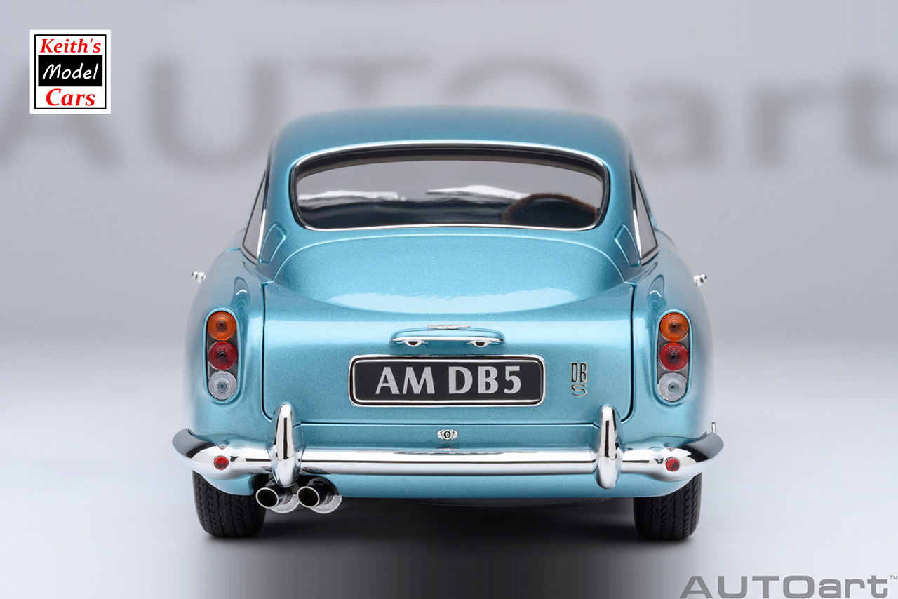 1/18 Scale Aston Martin DB5 Blue