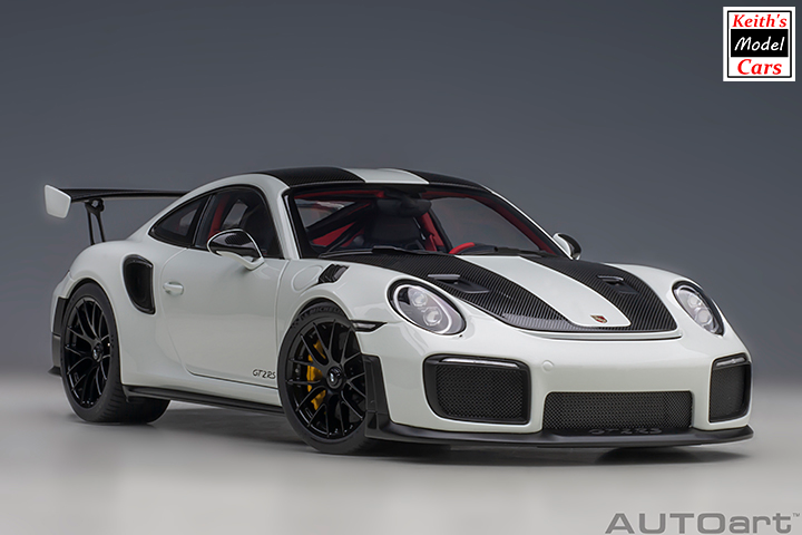 1:18 Scale AUTOart Models Porsche 911 GT2 RS Weissach Package in
