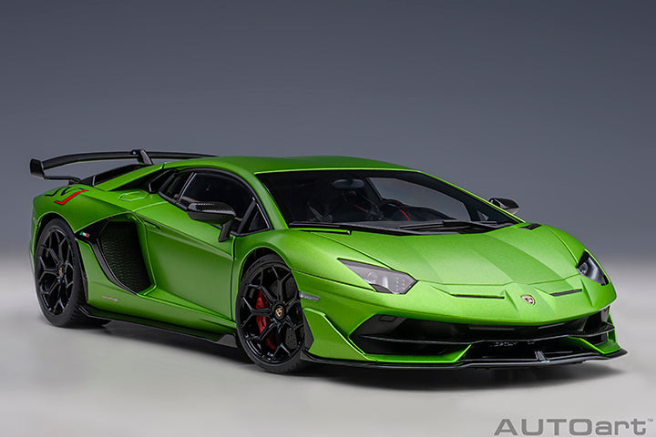 1:18 Scale AUTOart Models Lamborghini Aventador SVJ in Verde Alceo