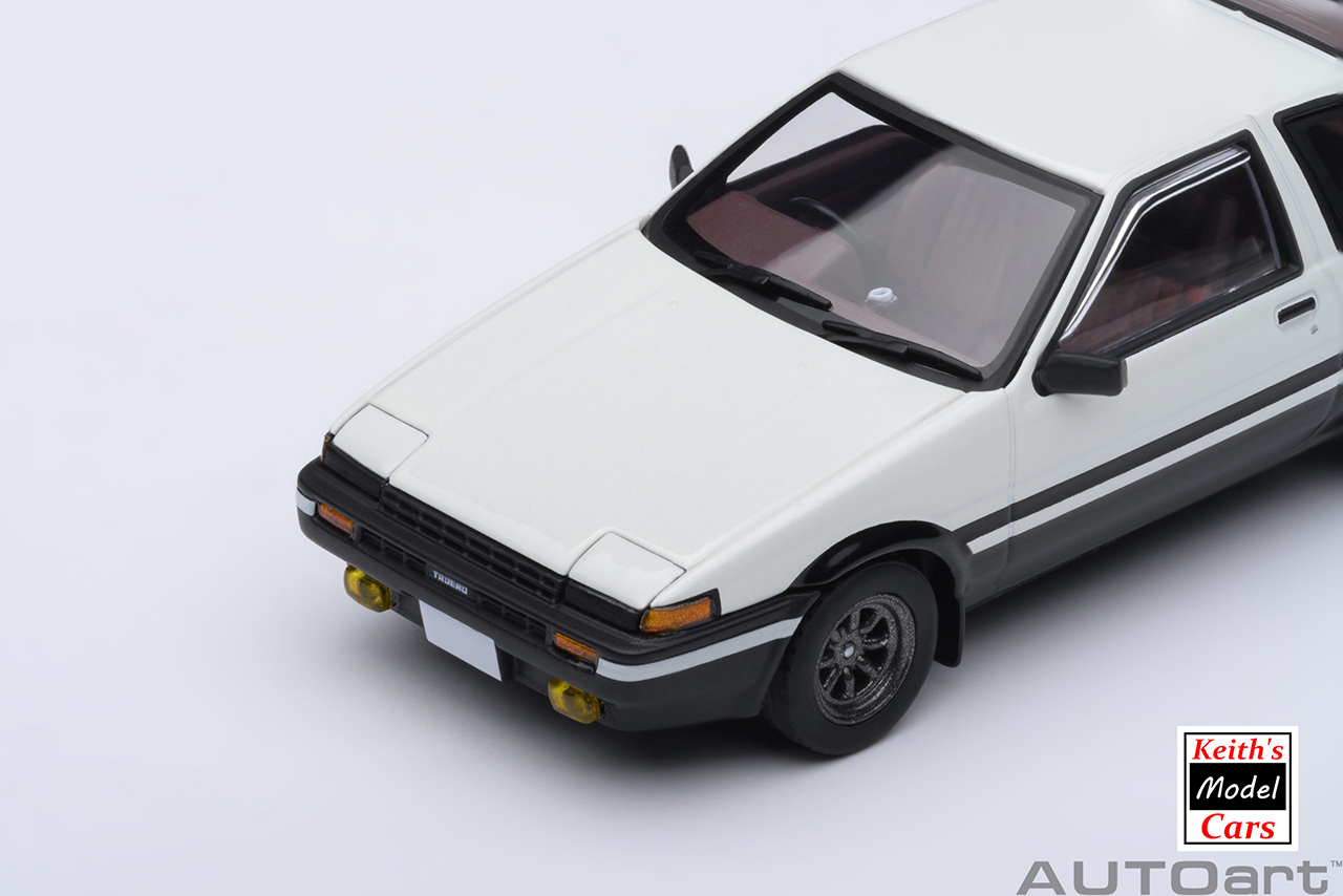 [Maßstab 1/64] Toyota Sprinter Trueno (AE86) – „Initial D“ von AUTOart Models 