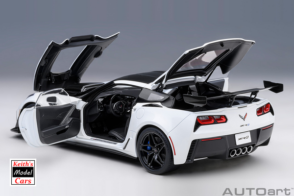 [1/18 Scale] Chevrolet Corvette C7 ZR1 in Arctic White by AUTOart Models