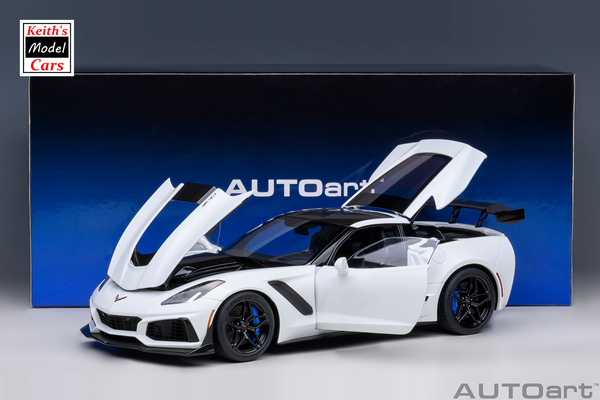 [1/18 Scale] Chevrolet Corvette C7 ZR1 in Arctic White by AUTOart Models