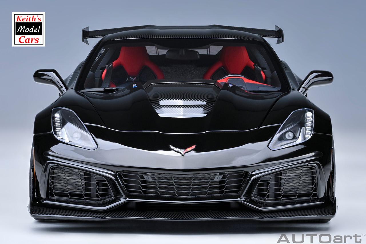 [Maßstab 1/18] Chevrolet Corvette C7 ZR1 in Schwarz von AUTOart Models 
