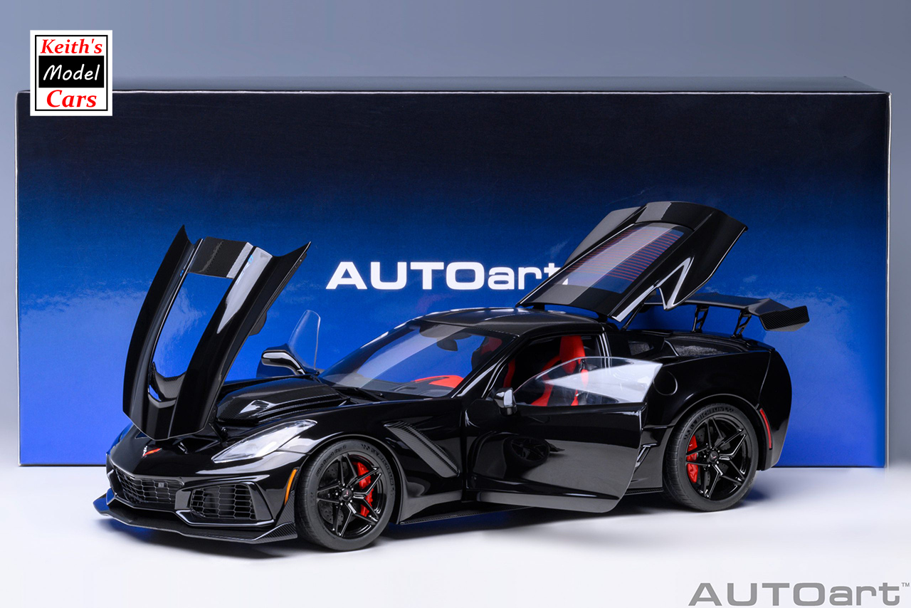 [Maßstab 1/18] Chevrolet Corvette C7 ZR1 in Schwarz von AUTOart Models 