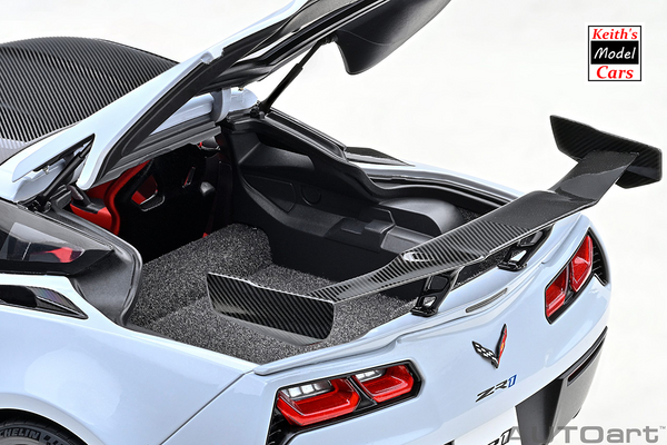 [1/18 Scale] Chevrolet Corvette C7 ZR1 in Ceramic Matrix Grey Metallic by AUTOart Models