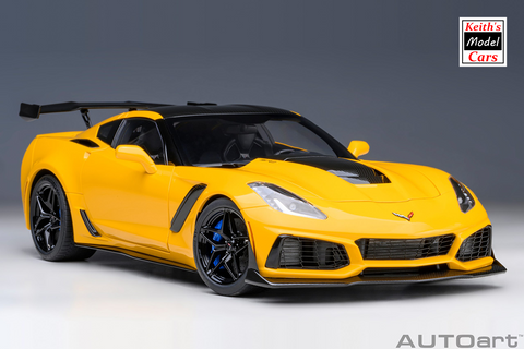 [1/18 Scale] Chevrolet Corvette C7 ZR1 in Corvette Racing Yellow Tintcoat by AUTOart Models