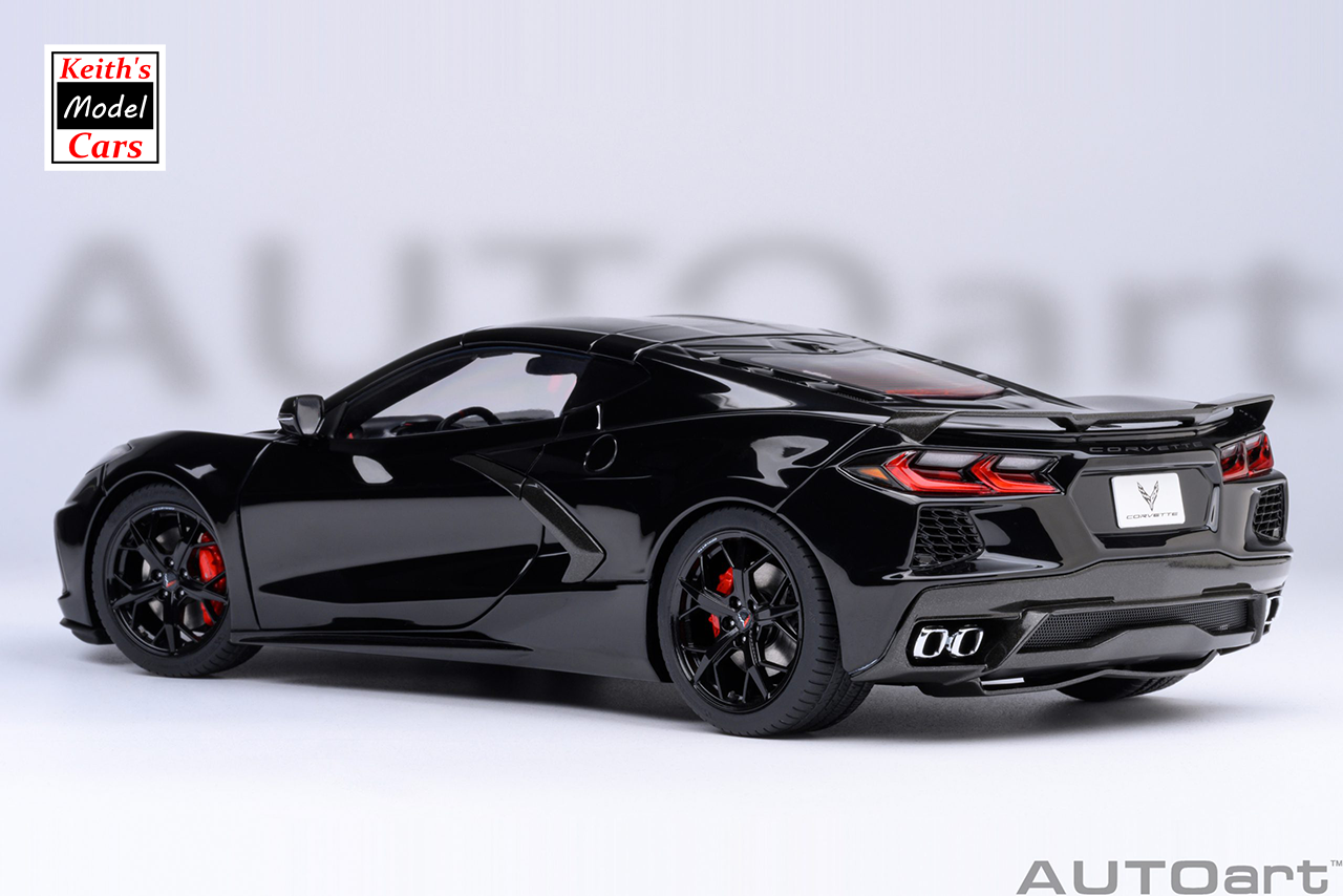 [Maßstab 1/18] Chevrolet Corvette C8 Stingray Z51 in Schwarz von AUTOart Models 