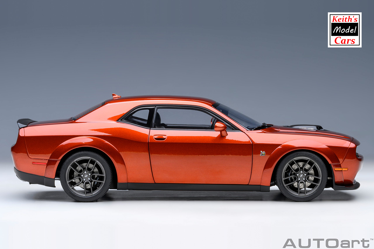 1/18 Scale AUTOart Challenger R/T Scat Pack Widebody Orange