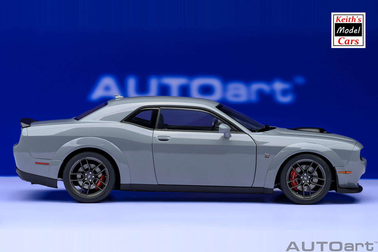 1/18 Scale AUTOart Challenger R/T Scat Pack Widebody Grey