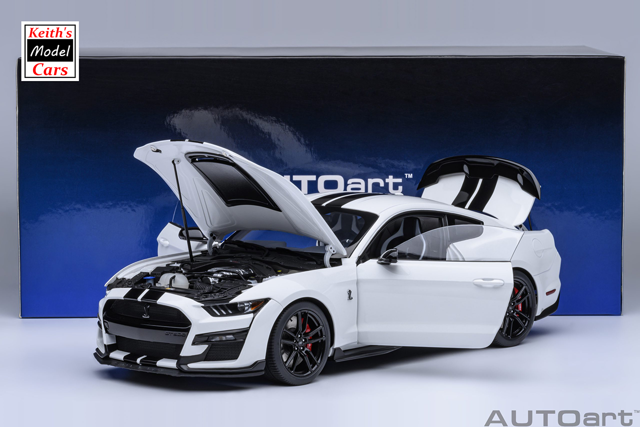 [1/18 Scale] Ford Mustang Shelby GT500 in Oxford White by AUTOart Models