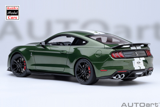 [1/18 Scale] Ford Mustang Shelby GT500 in Eruption Green by AUTOart Models