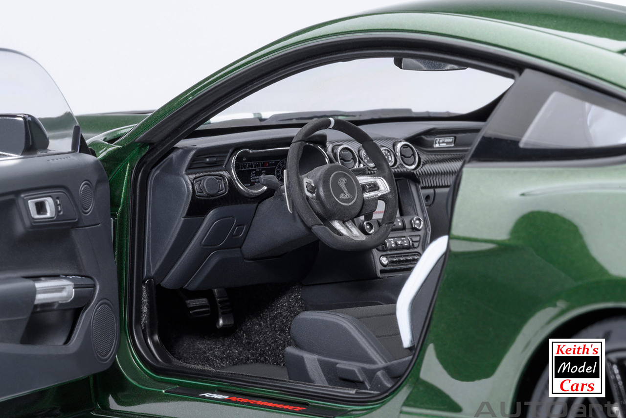 [1/18 Scale] Ford Mustang Shelby GT500 in Eruption Green by AUTOart Models