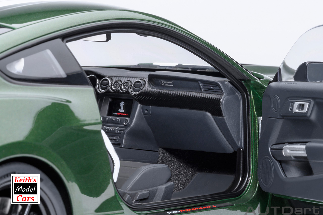 [1/18 Scale] Ford Mustang Shelby GT500 in Eruption Green by AUTOart Models