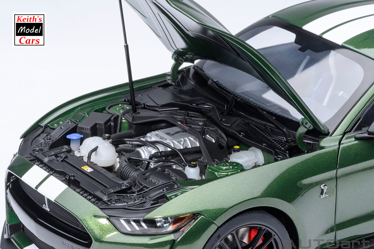 [1/18 Scale] Ford Mustang Shelby GT500 in Eruption Green by AUTOart Models