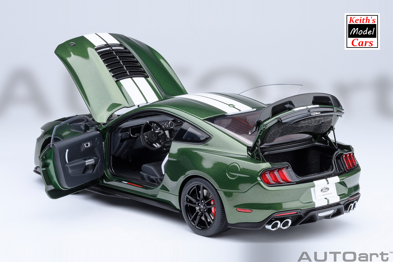 [1/18 Scale] Ford Mustang Shelby GT500 in Eruption Green by AUTOart Models