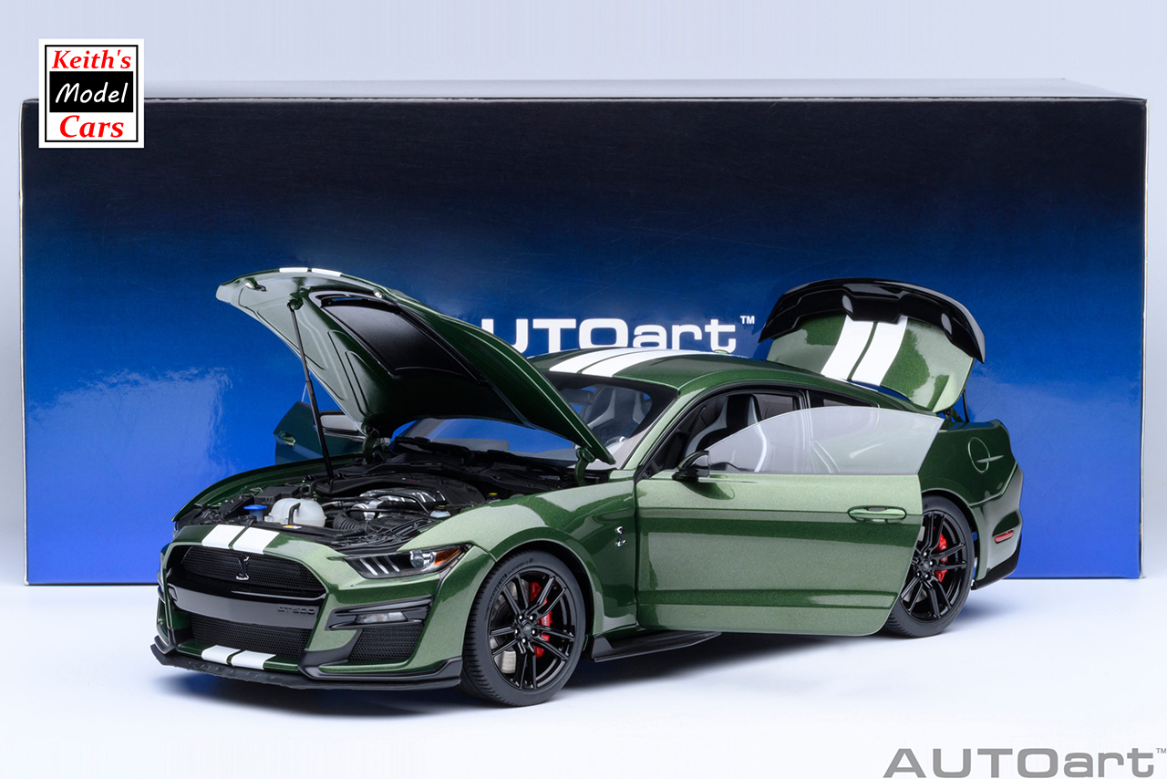 [1/18 Scale] Ford Mustang Shelby GT500 in Eruption Green by AUTOart Models