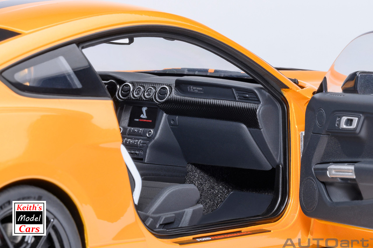 [1/18 Scale] Ford Mustang Shelby GT500 in Cyber Orange by AUTOart Models