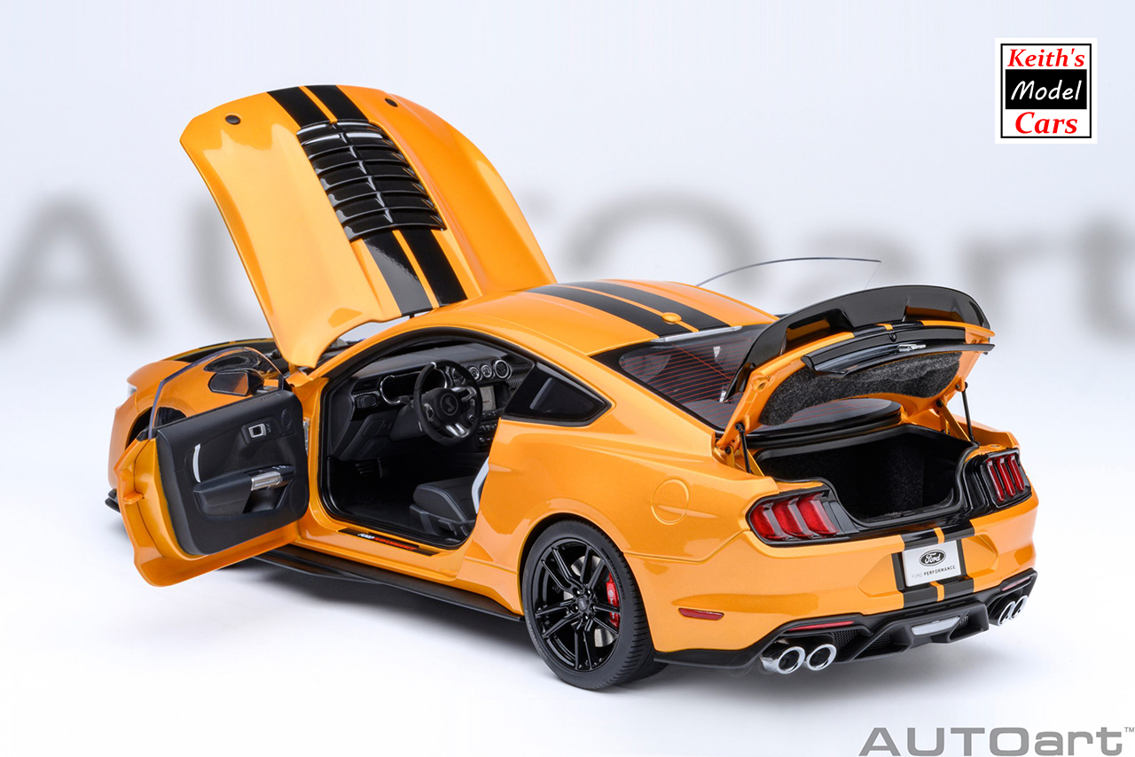 [1/18 Scale] Ford Mustang Shelby GT500 in Cyber Orange by AUTOart Models