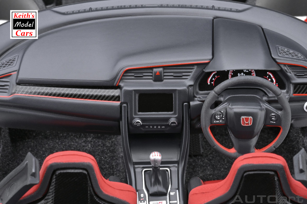 [1/18 Scale] Honda Civic Type R (FK8) 2021 in Championship White by AUTOart Models