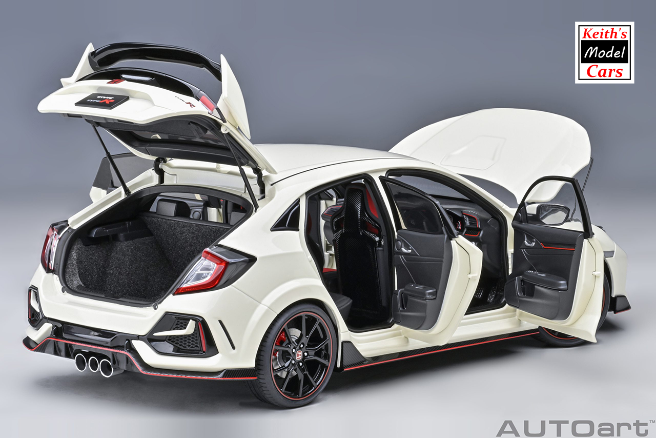 [1/18 Scale] Honda Civic Type R (FK8) 2021 in Championship White by AUTOart Models
