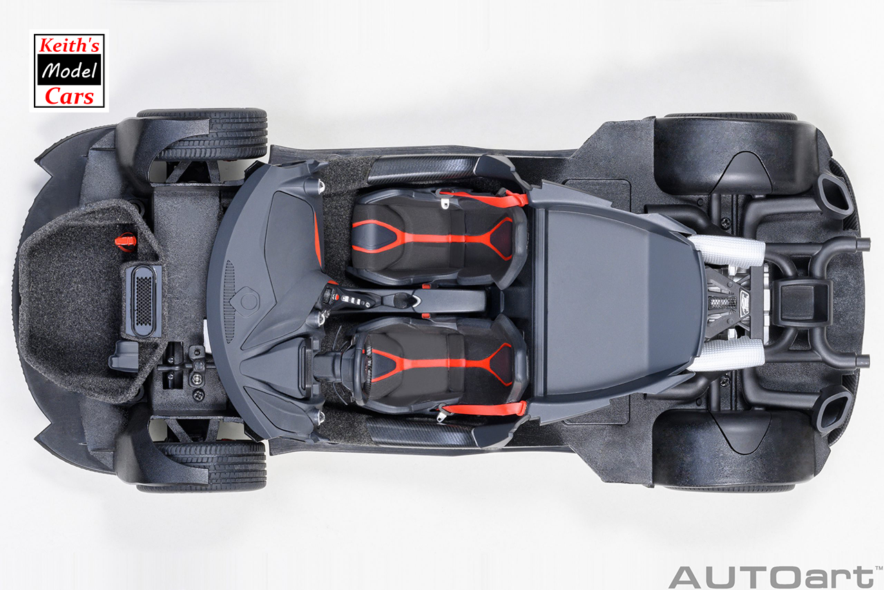 [Maßstab 1/18] McLaren 720S in Silica White von AUTOart Models 