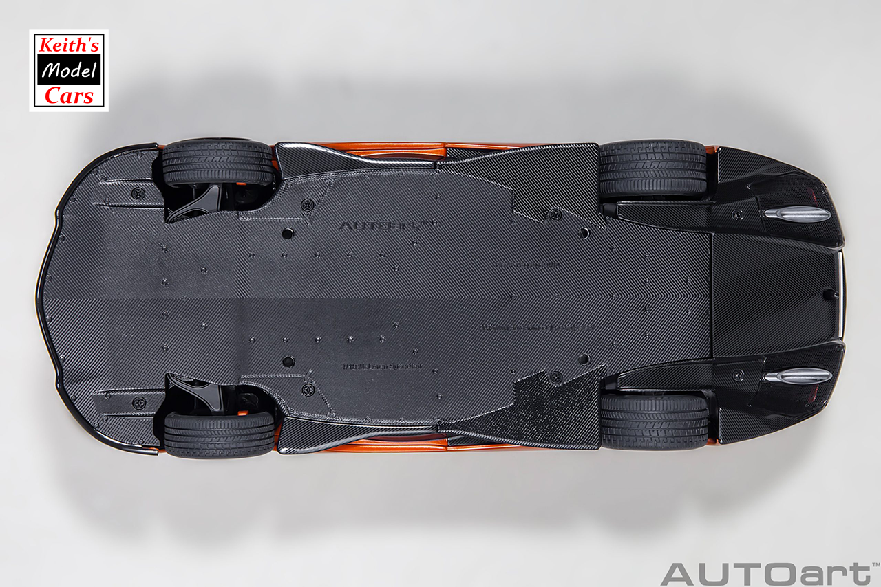 [Maßstab 1/18] McLaren Speedtail in Volcano Orange von AUTOart Models 