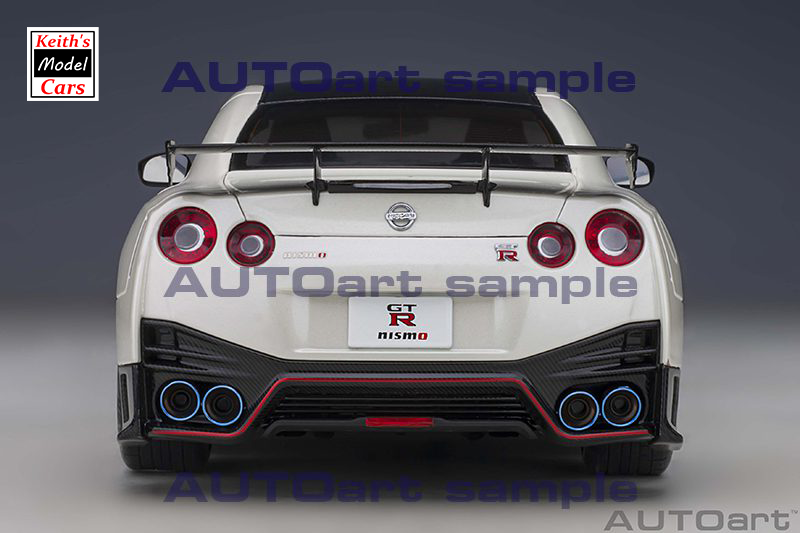 AUTOart Nissan GT-R (R35) 1/18スケール 1/18 AUTOart 1/18 Nissan GT-R (R35) Nismo Special Edition