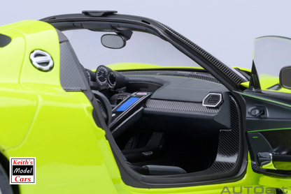 [Maßstab 1/18] Porsche 918 Spyder Weissach-Paket in Acid Green von AUTOart Models 