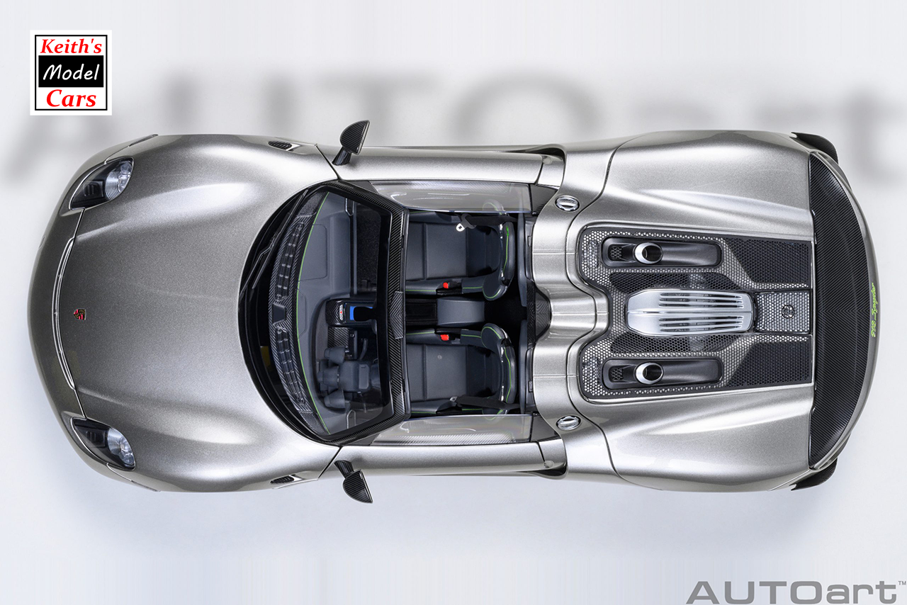 [Maßstab 1/18] Porsche 918 Spyder Weissach-Paket in Liquid Metal Silver von AUTOart Models 