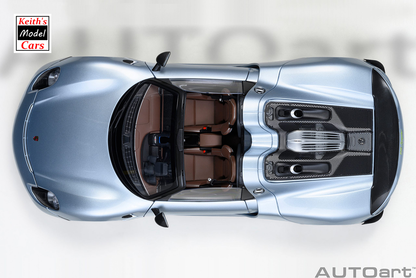 [Maßstab 1/18] Porsche 918 Spyder Weissach-Paket in Liquid Metal Blue Chrome von AUTOart Models 