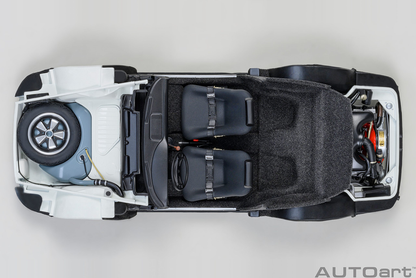 [1/18 Scale] Porsche 911 Carrera 2.7 RS in Grand Prix White with Green stripes by AUTOart Models