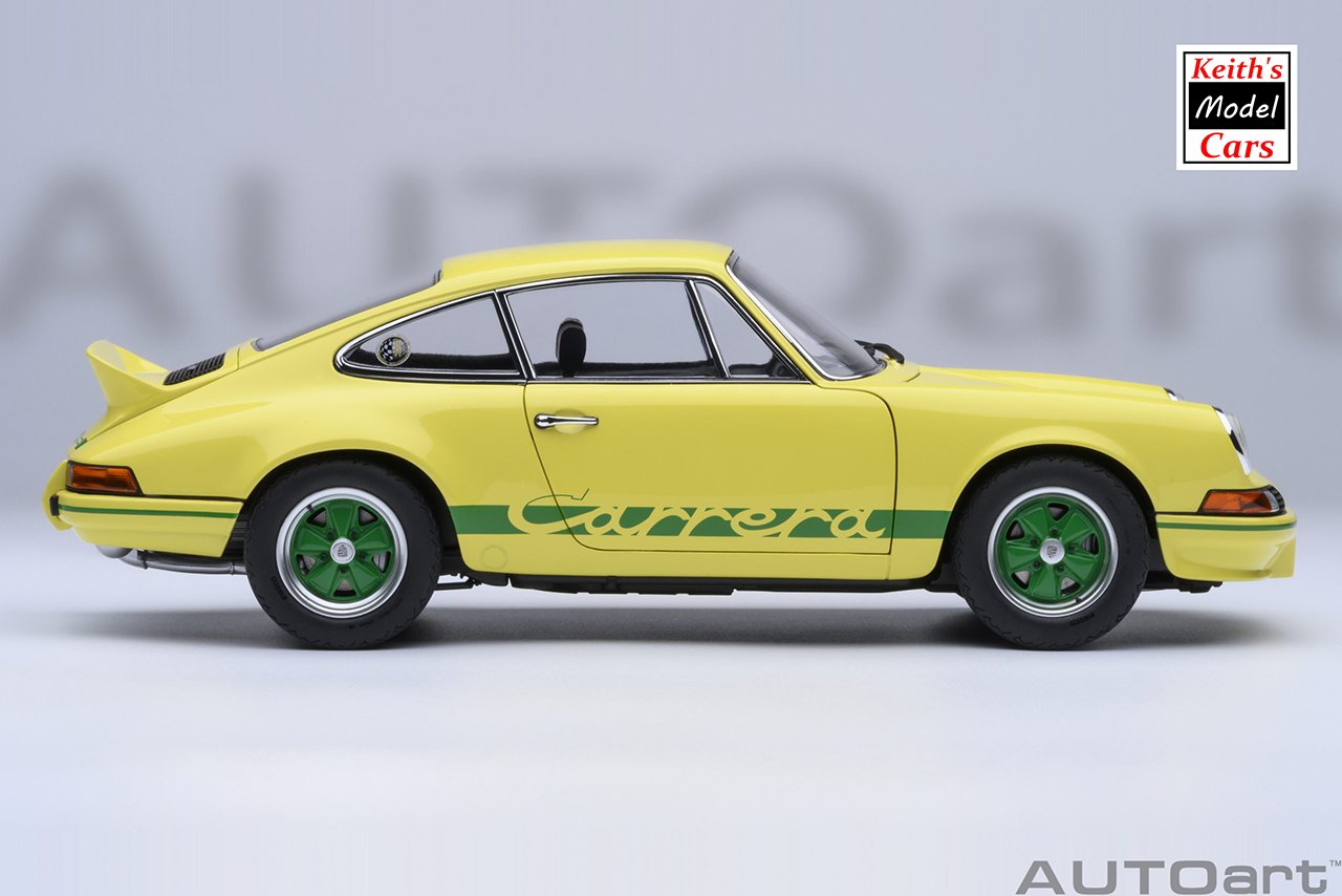 [Maßstab 1/18] Porsche 911 Carrera 2.7 RS in Hellgelb mit grünen Streifen von AUTOart Models 
