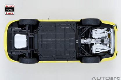 [Maßstab 1/18] Porsche 911 Carrera 2.7 RS in Hellgelb mit grünen Streifen von AUTOart Models 