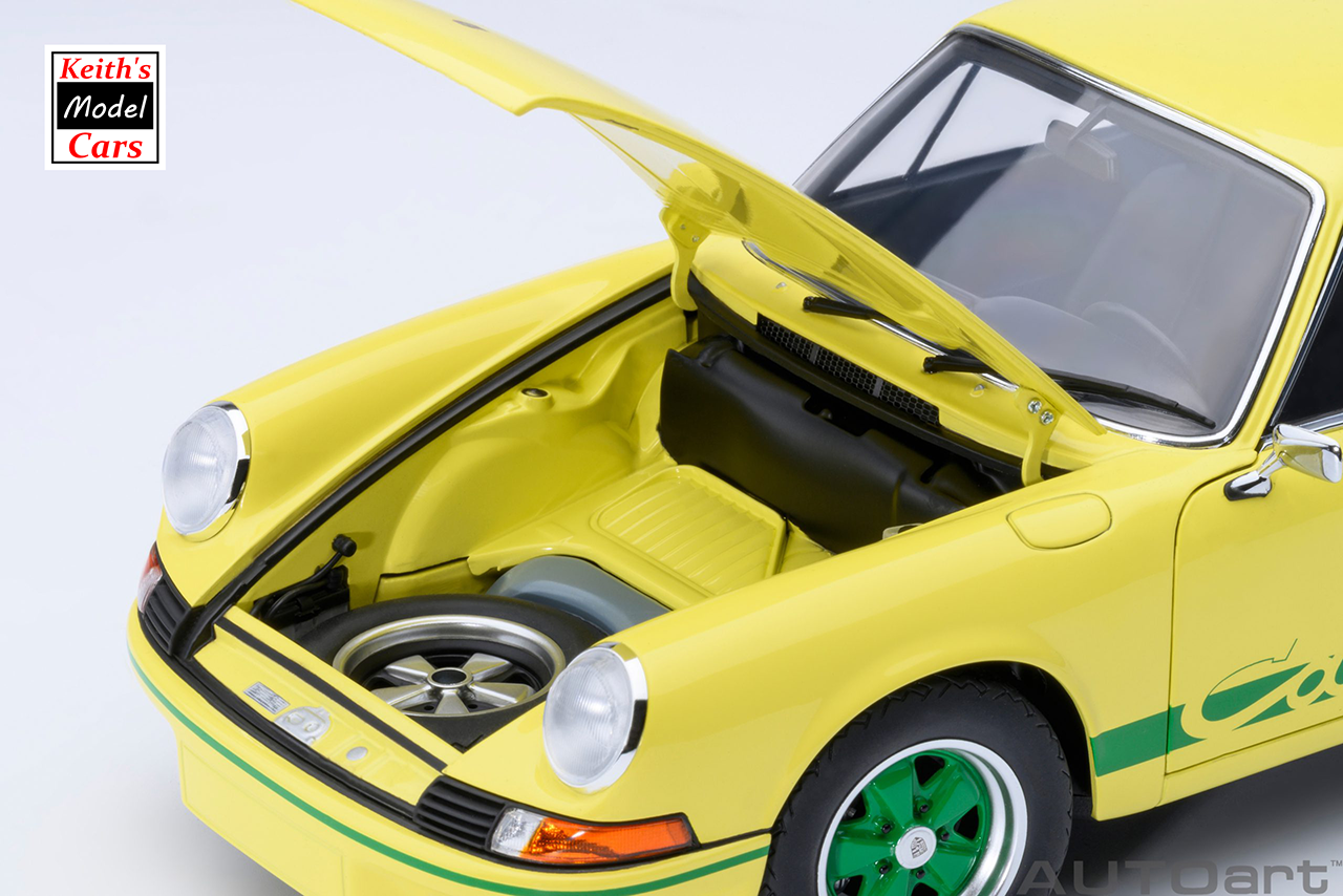 [Maßstab 1/18] Porsche 911 Carrera 2.7 RS in Hellgelb mit grünen Streifen von AUTOart Models 