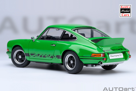 [Maßstab 1/18] Porsche 911 Carrera 2.7 RS in Viperngrün mit schwarzen Streifen von AUTOart Models 