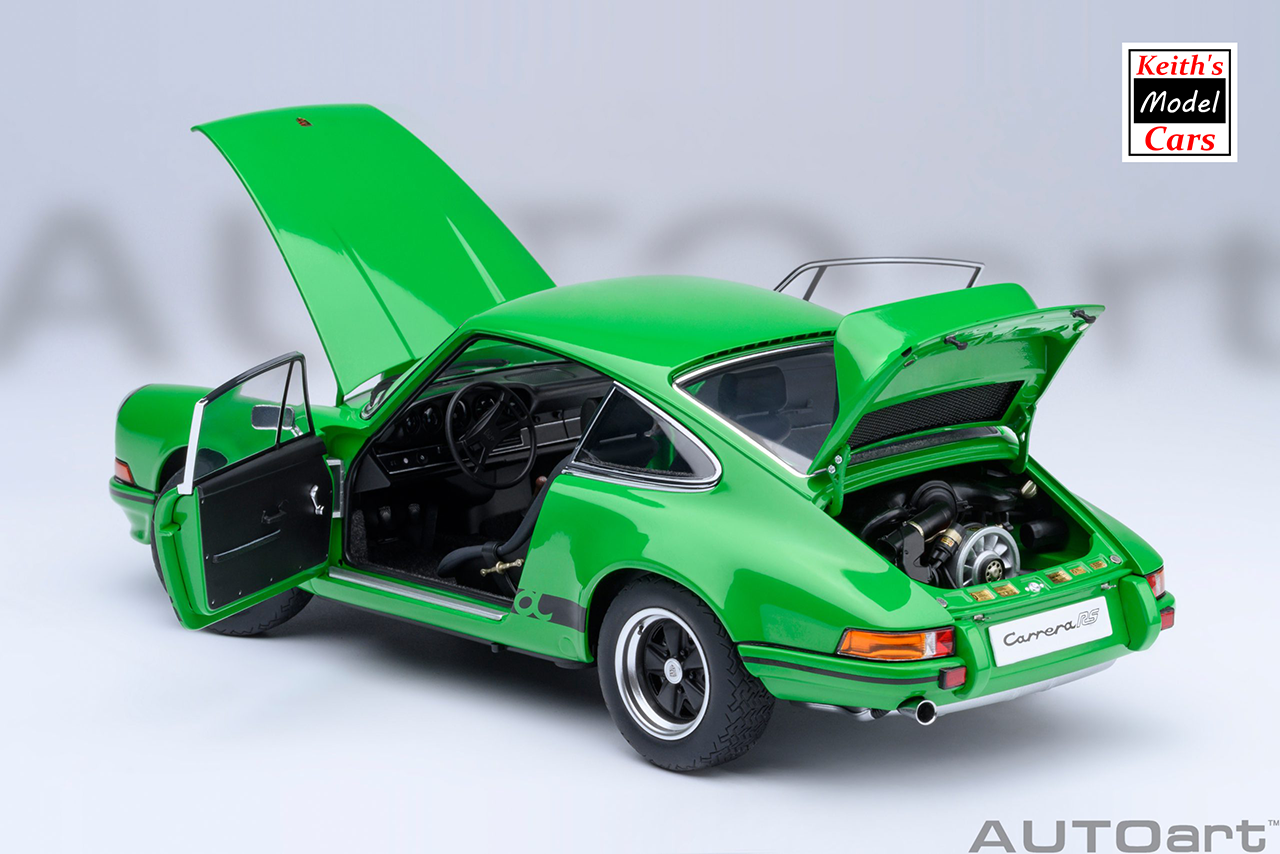 [Maßstab 1/18] Porsche 911 Carrera 2.7 RS in Viperngrün mit schwarzen Streifen von AUTOart Models 