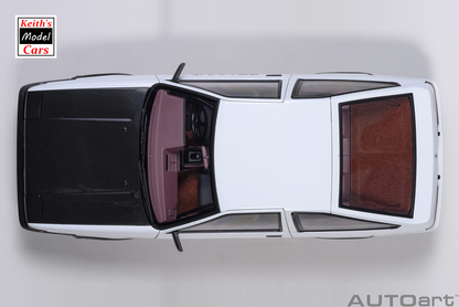 [Maßstab 1:18] Toyota Sprinter Trueno (AE86) – „Project D“ – Endversion von AUTOart Models 