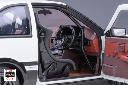 [Maßstab 1:18] Toyota Sprinter Trueno (AE86) – „Project D“ – Endversion von AUTOart Models 