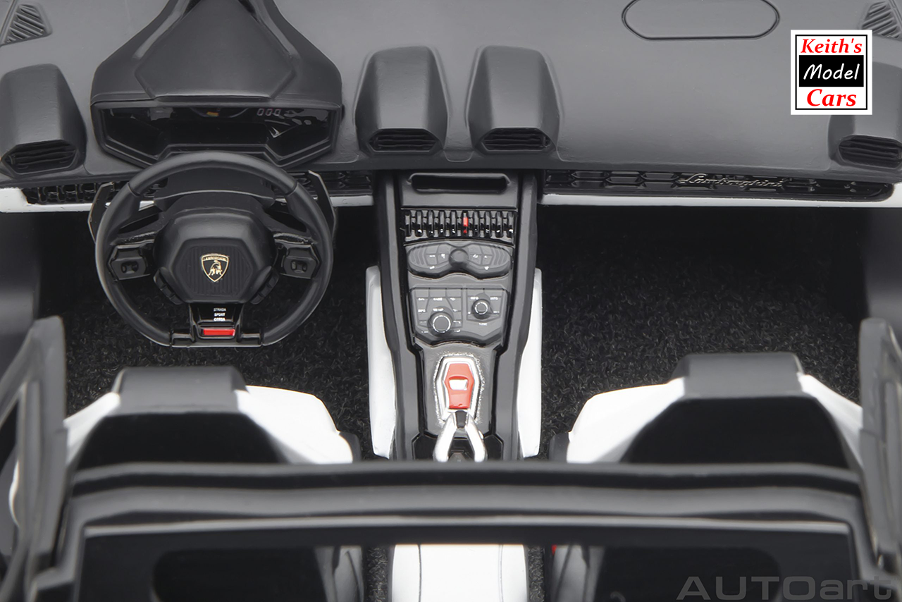 [Maßstab 1/18] Liberty Walk LB Silhouette Lamborghini Huracan GT in Weiß von AUTOart Models 