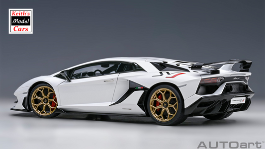 1/18 Aventador SVJ