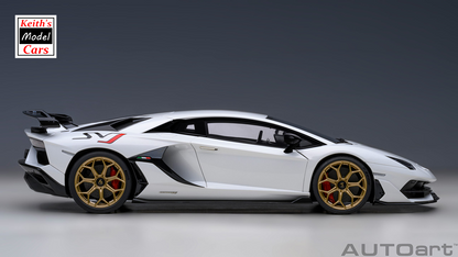 1/18 Aventador SVJ White
