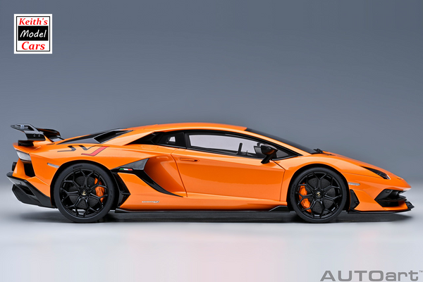 [1/18 Scale] Lamborghini Aventador SVJ in Arancio Atlas/Pearl Orange by AUTOart Models