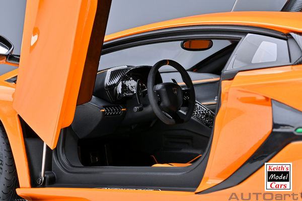 [1/18 Scale] Lamborghini Aventador SVJ in Arancio Atlas/Pearl Orange by AUTOart Models