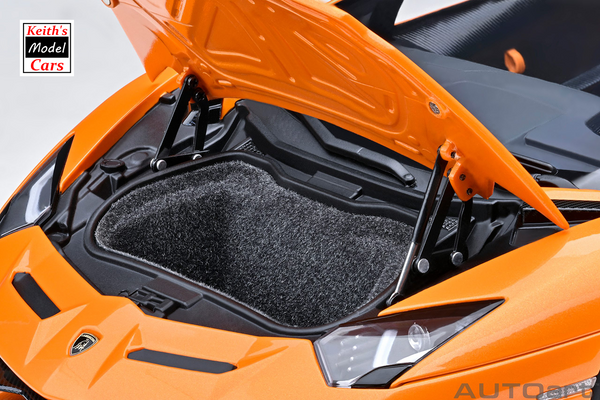 [1/18 Scale] Lamborghini Aventador SVJ in Arancio Atlas/Pearl Orange by AUTOart Models