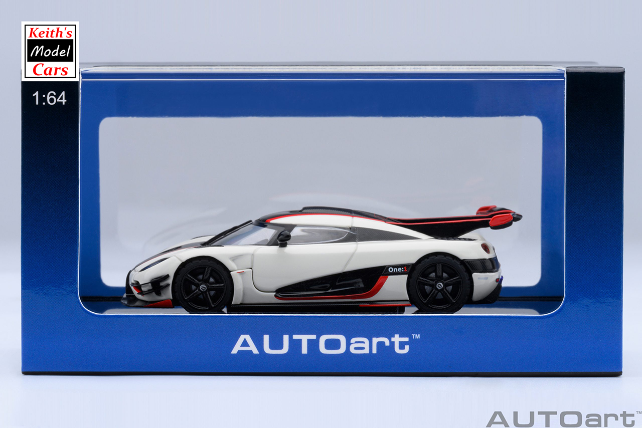 [Maßstab 1/64] Koenigsegg One:1 in Kieselweiß/Carbon von AUTOart Models 