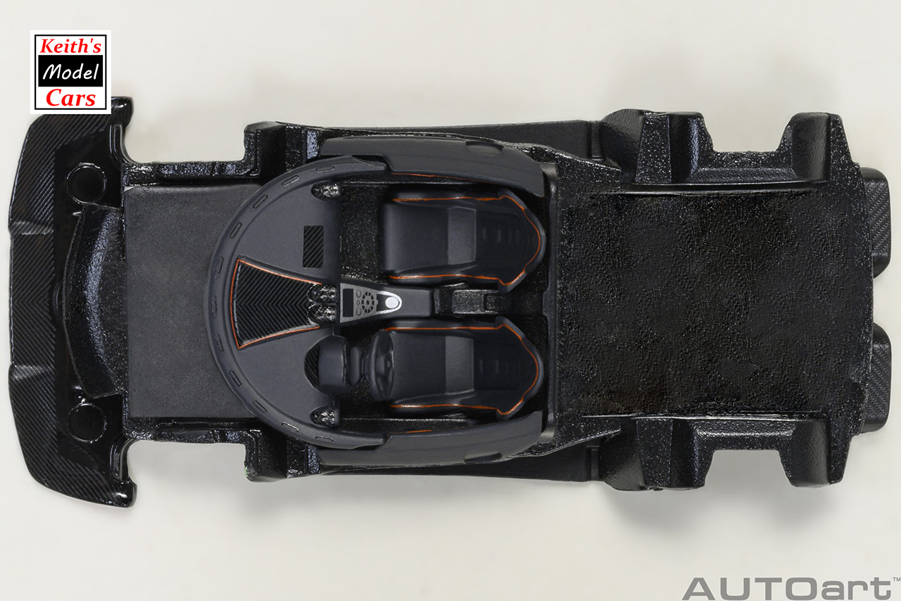 [Maßstab 1/64] Koenigsegg One:1 in Moon Grey/Carbon von AUTOart Models 