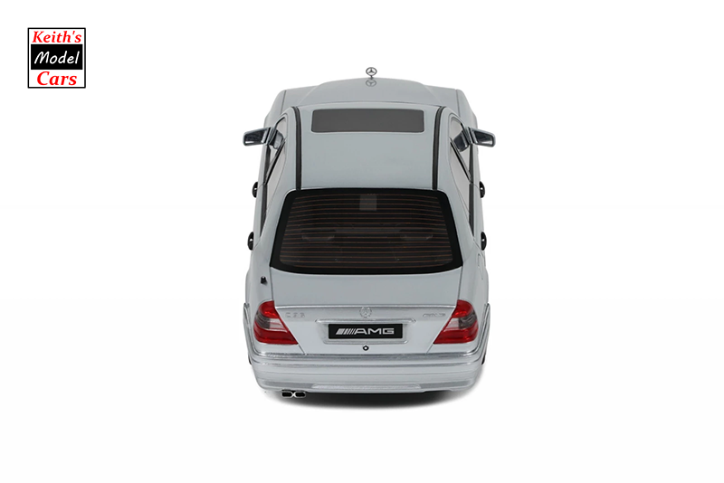 [Maßstab 1:18] Mercedes-Benz (W202) C36 AMG in Brillantsilber von OTTOmobile 