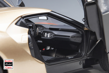 [Maßstab 1/18] Ford GT 2022 Holman Moody Heritage Edition (Holman Woody Gold) von AUTOart Models 