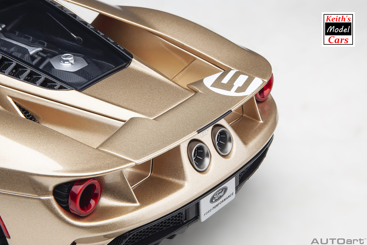[Maßstab 1/18] Ford GT 2022 Holman Moody Heritage Edition (Holman Woody Gold) von AUTOart Models 