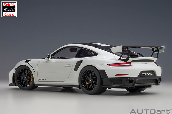 [1/18 Scale] Porsche 911 GT2 RS Weissach Package in White by AUTOart Models